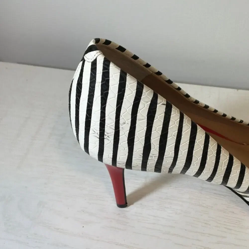 INC International Concepts Pointed Toe Pumps sz 8